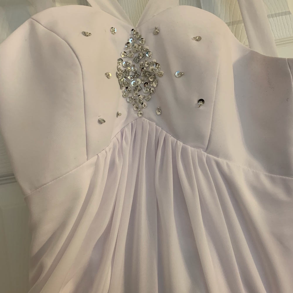 Formal Dress - Picture 3 of 5